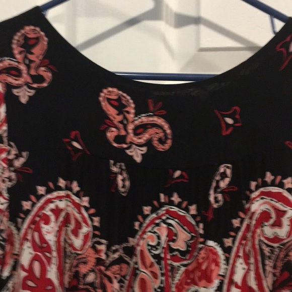 LOFT Spring/Summer Blouse - Picture 2 of 5